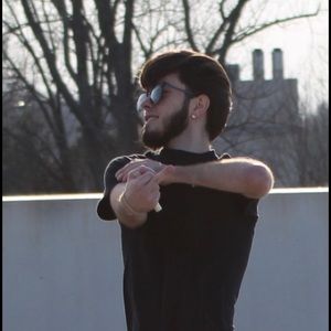 Meet your Posher, Collin